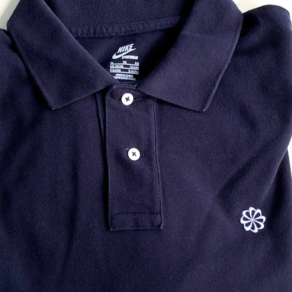 NIKE Sportswear Polo